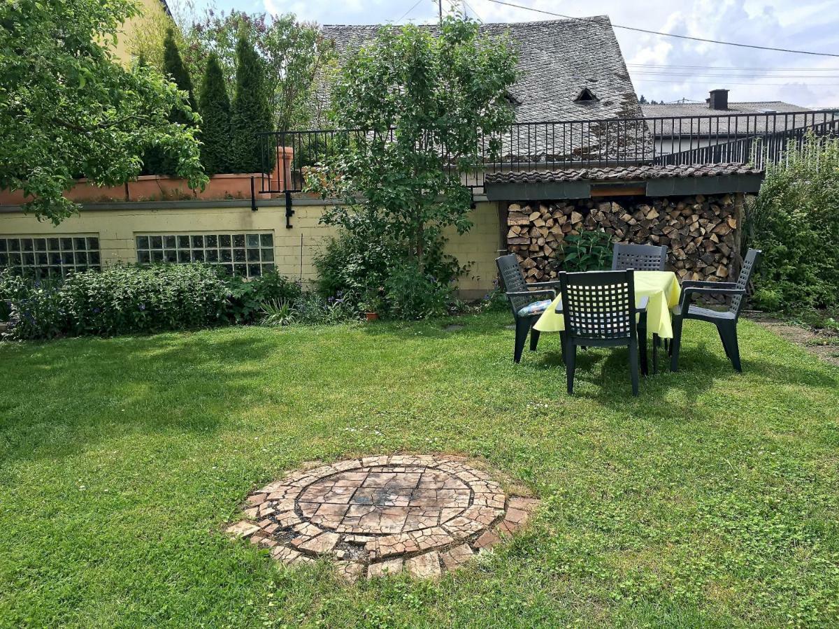 Bed and Breakfast Gastehaus Hoffmann Farschweiler Zewnętrze zdjęcie