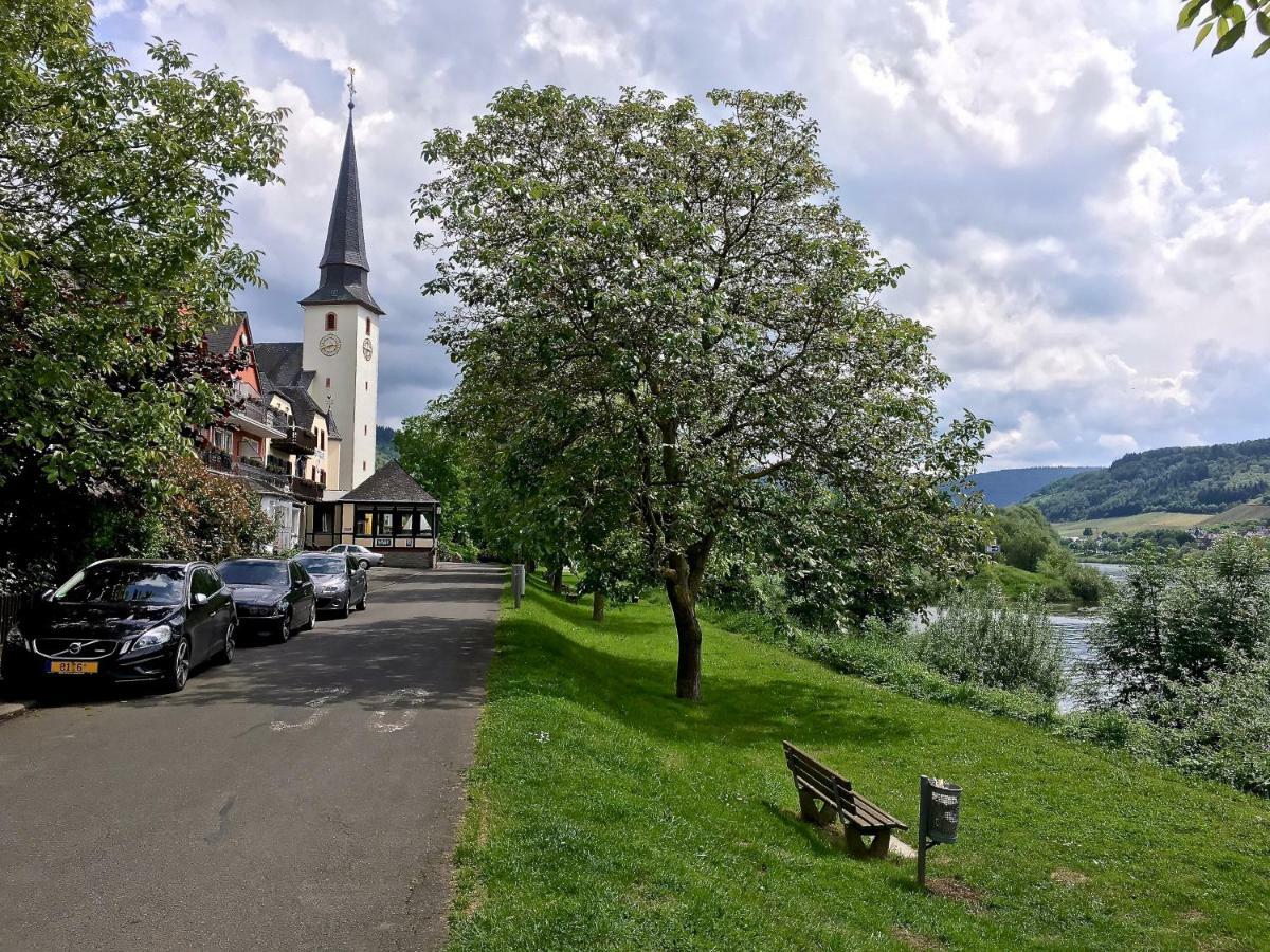 Bed and Breakfast Gastehaus Hoffmann Farschweiler Zewnętrze zdjęcie